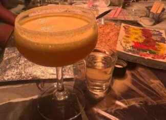 Crafting Jewelry and Sipping Infinite Cocktails at a Unique Bar – A Night to Remember news-27072024-193840