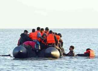 Migrant’s Message for Rishi Sunak as Dinghy Crosses Channel news-29072024-024613