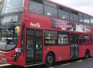 Connecting Two Areas: Launch Date of New Bus Route Announced news-29072024-183953