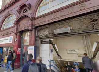 Man Thrown in Front of Tube Train by Stranger: A Terrifying Encounter news-30072024-082211