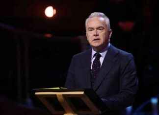 Former BBC Presenter Huw Edwards Charged with Child Image Offenses news-31072024-125100
