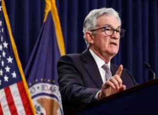Fed Signals Upcoming Interest Rate Cuts news-31072024-125413
