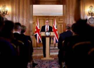 UK Police Establish Unit to Combat Violence Following Southport Stabbings news-01082024-112813