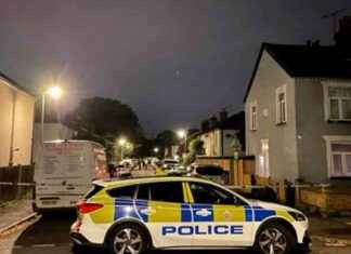 Tragic Discovery: Three Children and Man Found Dead in Surrey Home news-01092024-003259