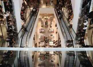 Adapting Retail: Online to In-Store Strategies for Consumers news-03082024-014956