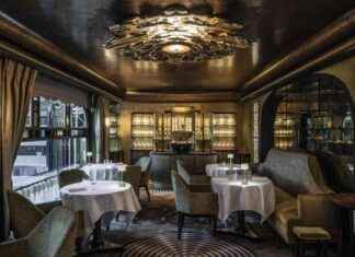 Luxury Dining Experience: Intimate London Restaurant with 8 Tables news-03082024-054925