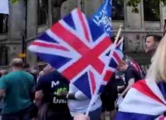 Unraveling the Titanic Tragedy: Extremist Claims Ship Sank Due to Overcrowding news-03082024-095719