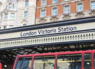 London Victoria Station Evacuated: Trains Suspended, Chaos Ensues news-06082024-222143