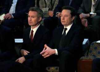 Elon Musk Criticized by Prominent Users on His Platform news-07082024-102801