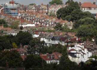 Preparing Law Firms for Growth in Property Transactions amid Historic Lows news-08082024-085227