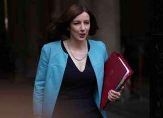 Ending Inequalities in Education: Phillipson’s Pledge Ahead of A-Level Results Day news-13082024-051045