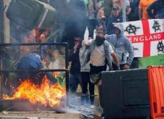 The Shocking Story of Britain’s Youngest Rioter: A 12-Year-Old’s Violent Role news-13082024-111545