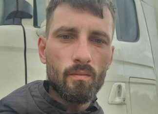 11-Year-Old Girl Stabbed 8 Times with Steak Knife in Leicester Square Incident news-13082024-171529