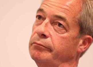 Investigation of Nigel Farage Possible for Inciting Riots, Ex-Terror Boss Says news-13082024-231824