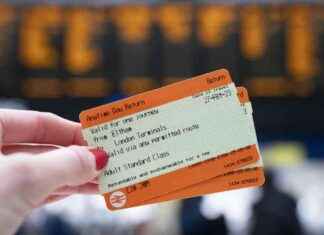 Court Rules to Quash Tens of Thousands of Train Fare Fines news-15082024-171214