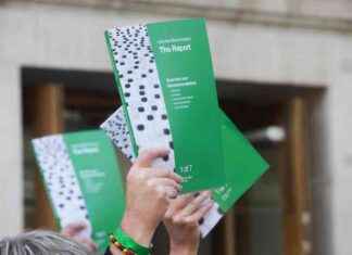 Inadequate Compensation: Treloar’s Victims Slam Infected Blood Payout news-16082024-112129