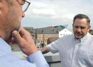 Apology Issued to Mosque Worshipper After Hull Protest Escalates into Far-Right Riot news-17082024-113139