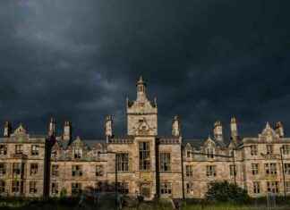 Victorian Asylum Hospital Transformation into Homes: A Haunting History Turned Housing Opportunity news-18082024-223222