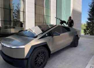 Elon Musk’s Tesla Cybertruck Modified with Machine Gun by Warlord news-18082024-223611