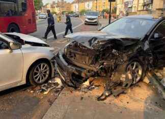 Man arrested and hospitalized after car crash near mosque news-19082024-223442