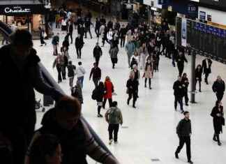 Delays at Busy London Train Station Spark Nine-Hour Disruption news-20082024-103840