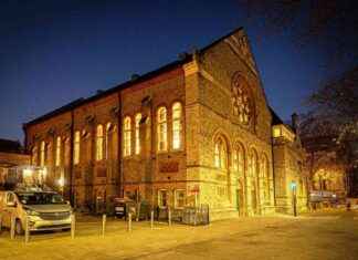 Urgent Action Needed on Victoria Hall, Ealing Friends Urge news-21082024-161631