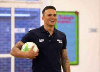 Jermaine Jenas Addresses Legal Counsel Following BBC Dismissal Over Alleged Colleague Messages news-23082024-234453