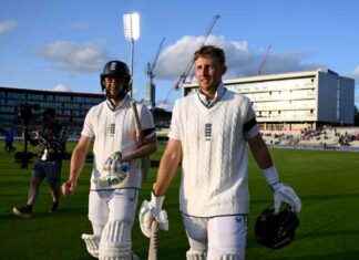 Joe Root Leads England to Victory with Cool and Calm Performance against Sri Lanka news-24082024-234855