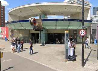 Fatal Attack at London Underground Station: Victim Dies in Hospital news-25082024-115154