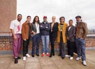 Ted Lasso’s Return: Fans Have Mixed Feelings news-25082024-234706