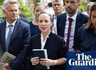 Political Turmoil in France as Macron Rejects Leftwing Coalition for Prime Minister news-26082024-235319