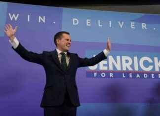 Defeating Nigel Farage: Robert Jenrick Calls on Tories to Take Action news-28082024-120830