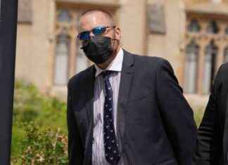 Metropolitan Police officer steals money from filmmaker who collapsed and died news-31072024-205751