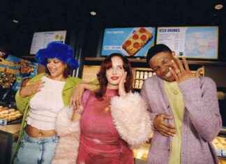 Golden Sausage Roll Earrings by Greggs: A Delicious Fashion Statement news-10092024-122238