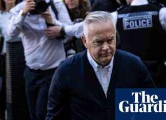 Huw Edwards Sentenced for Accessing Indecent Images of Children news-16092024-155703