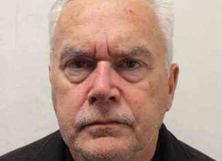 Former BBC Star Huw Edwards Sentenced for Child Indecent Images news-16092024-155801