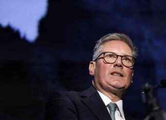 Angry Starmer Reacts to Prisoners Toasting Early Release: A Critical Perspective news-17092024-081557