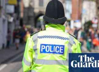 Police Officers Accused of Domestic Abuse Promoted: Report Findings news-18092024-045140