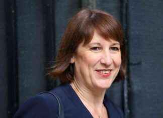 Chancellor Rachel Reeves Considers Raising Alcohol Duty in Budget news-21092024-211059