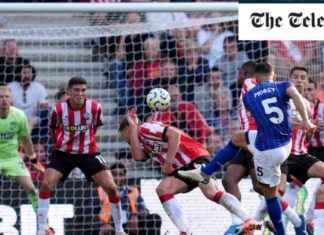 Controversial Finish Leaves Southampton Frustrated: Russell Martin Reacts news-22092024-051955