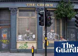 Sharp Decline: 50 Pubs Closed Monthly in England and Wales in First Half of Year news-23092024-094341