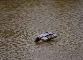 UK Weather Update: Flooding Closes Roads and Schools with More Rain Ahead news-24092024-081211