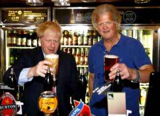 Wetherspoon CEO Criticizes Proposal for Two-Third Pint Glasses news-04102024-121924