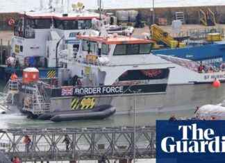 Tragic Deaths Reported as Several People Perish Attempting Channel Crossing news-05102024-154303