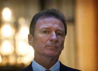 Former Cabinet Secretary Believes £200k-Year Job Is Massively Underpaid news-06102024-215737