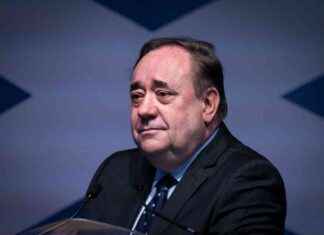 Remembering Alex Salmond: Former First Minister of Scotland Passes Away at 69 news-12102024-233118