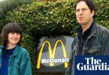 Undercover Police Officer Admits Spying on Keir Starmer as Barrister news-15102024-205422