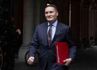 Budget Update: Streeting Suggests Tax Rises Following NHS Funding Boost news-20102024-163601