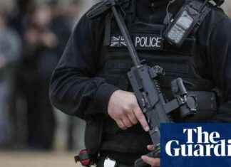 Future Anonymous Status for Officers on Trial After Shooting Suspects news-23102024-172057