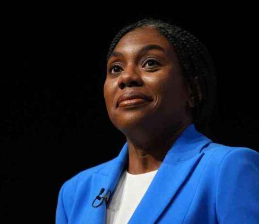 Kemi Badenoch Criticizes Starmer’s ‘Student Politics’ Amid Trump Controversy news-23102024-232748